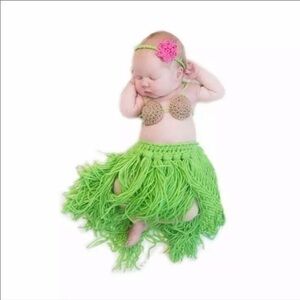 Hawaiian Hulu newborn photography prop